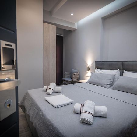 Hotel Porti Sarandë Esterno foto