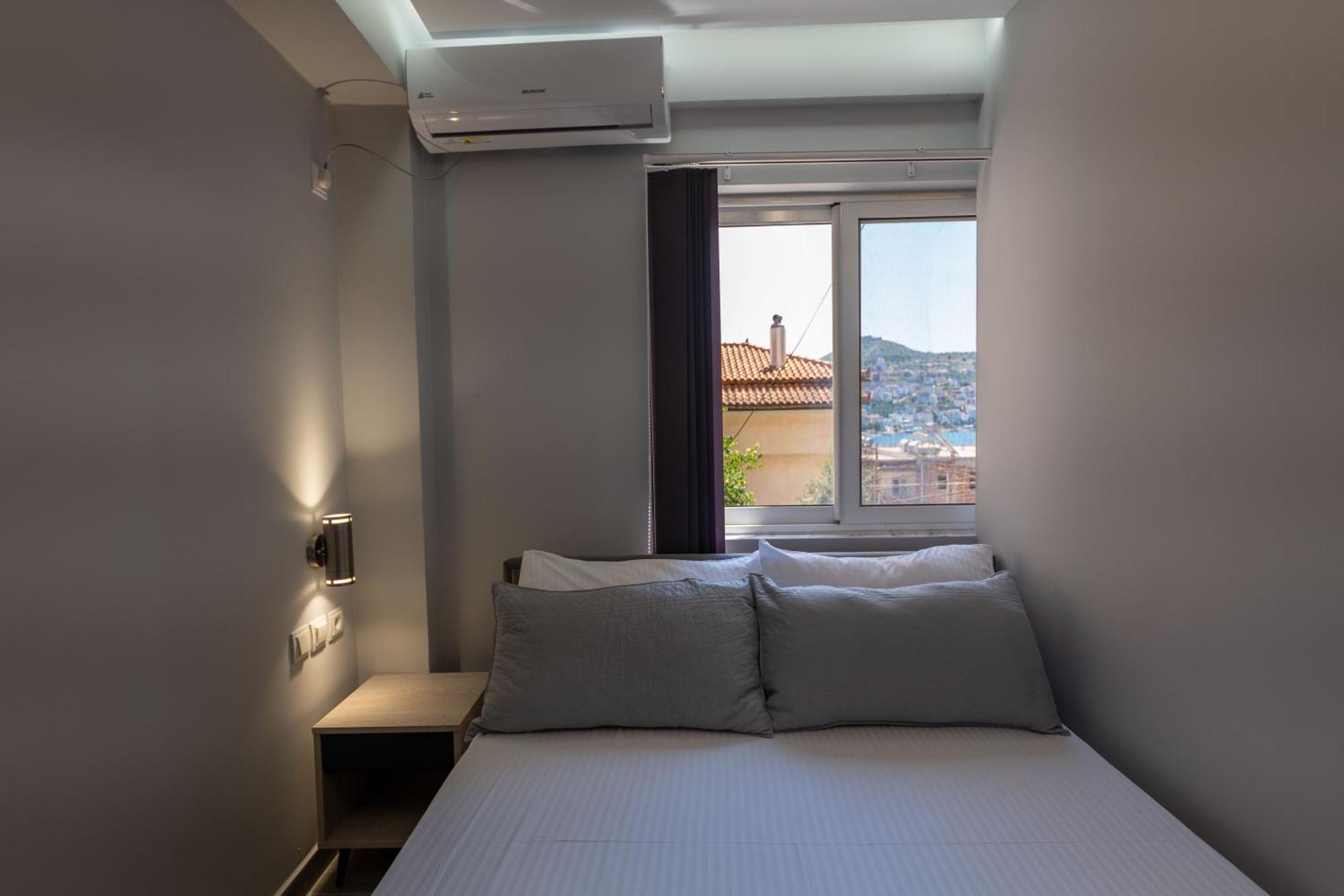 Hotel Porti Sarandë Esterno foto