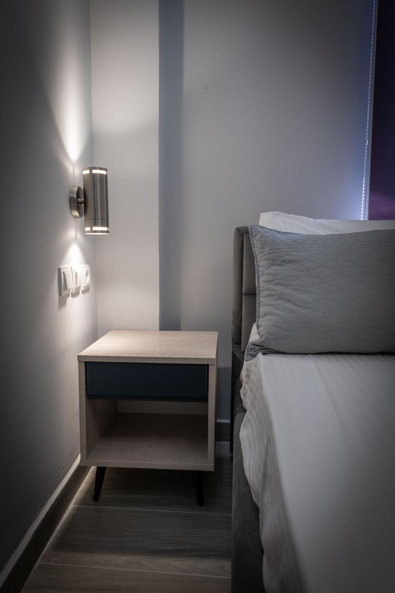 Hotel Porti Sarandë Esterno foto