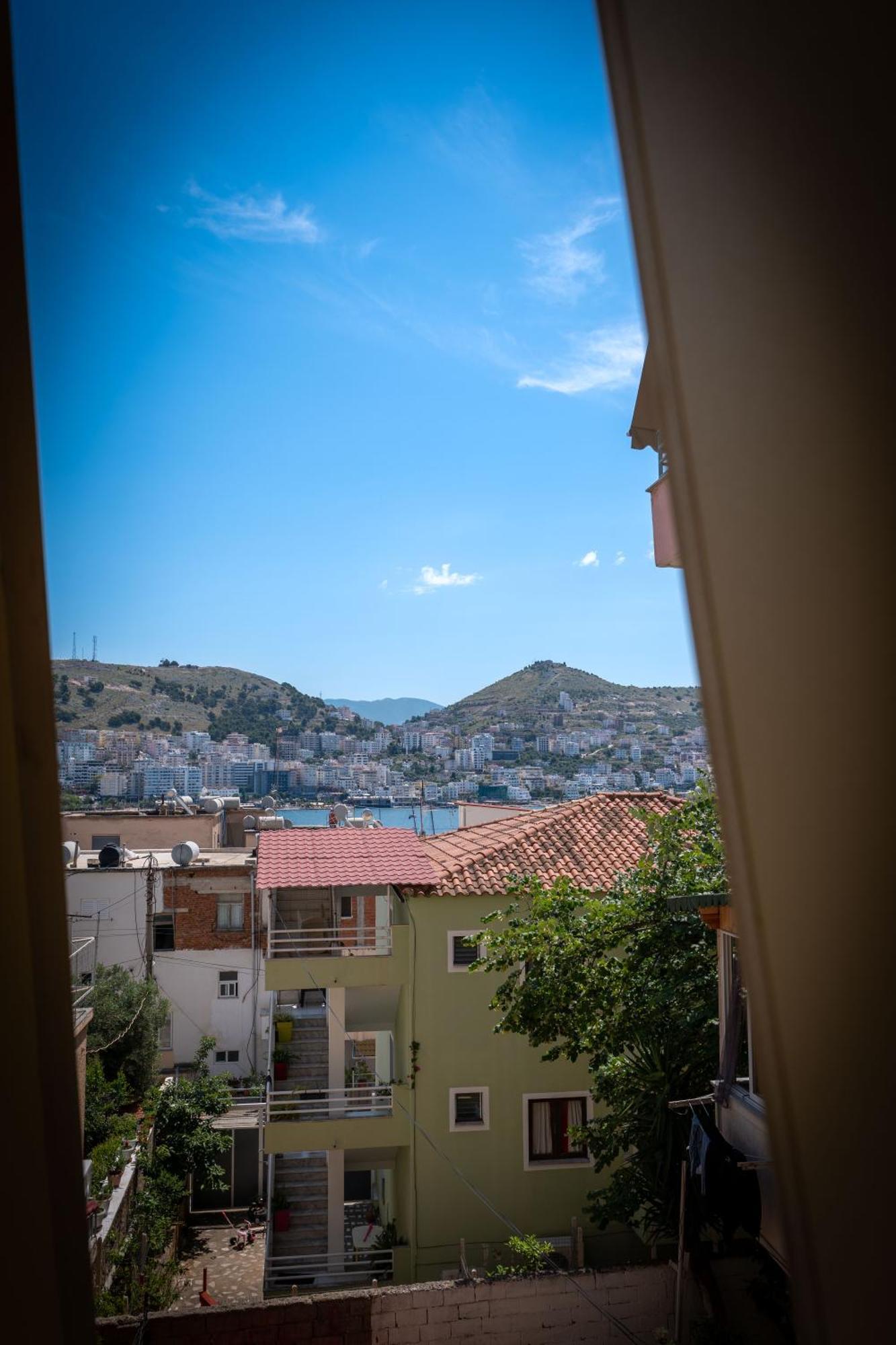 Hotel Porti Sarandë Esterno foto