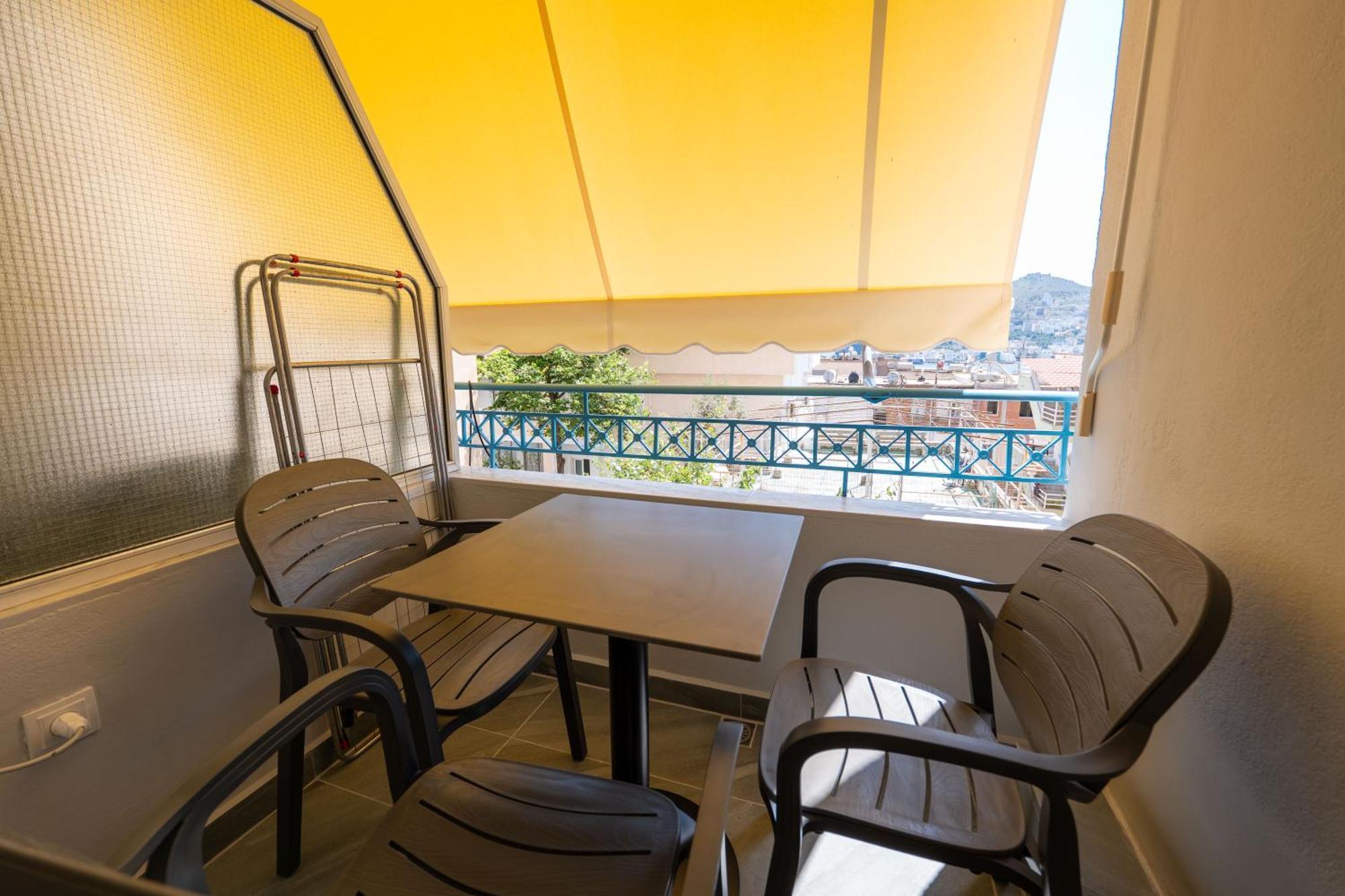 Hotel Porti Sarandë Esterno foto