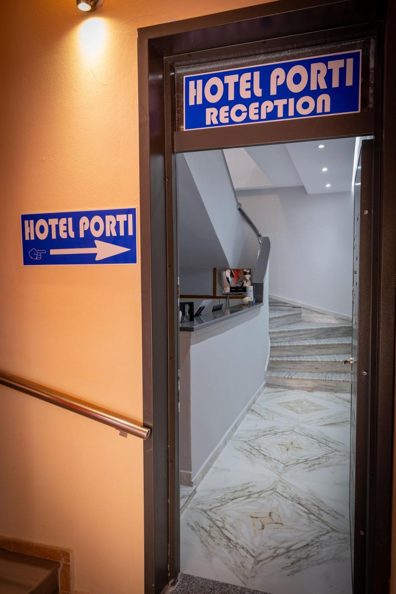 Hotel Porti Sarandë Esterno foto