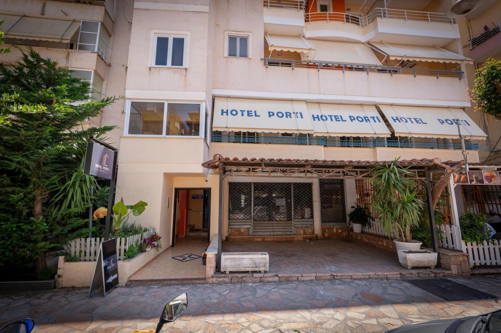Hotel Porti Sarandë Esterno foto