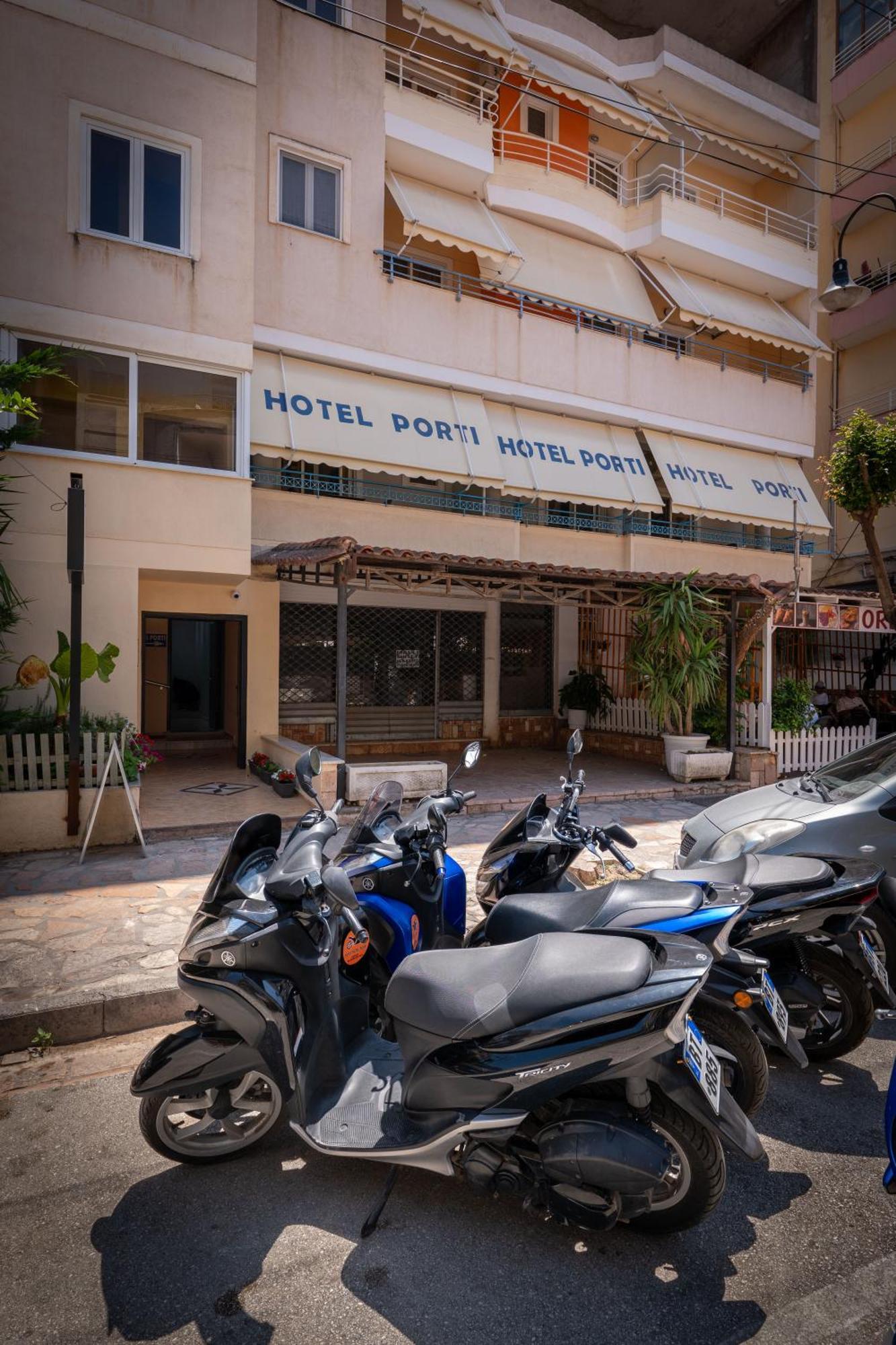 Hotel Porti Sarandë Esterno foto